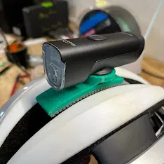 Giá Gắn Đèn "Quarter Turn" Cong