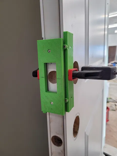 Jig Tự Định Tâm Phay Lỗ Tấm Chốt Cửa - Image 3