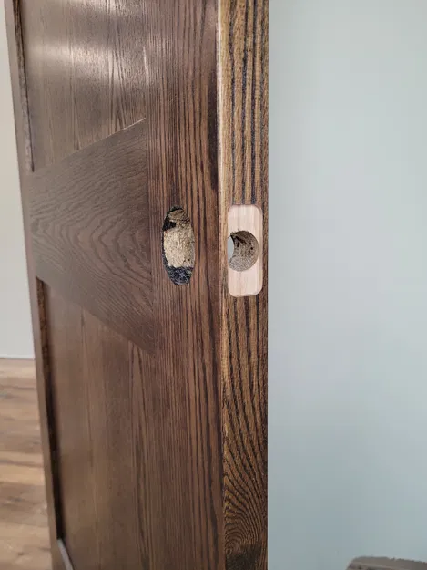 Jig Tự Định Tâm Phay Lỗ Tấm Chốt Cửa - Image 5