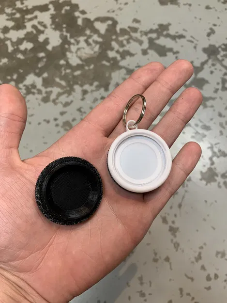 Khuôn Giữ AirTag Hình Oreo - Image 2