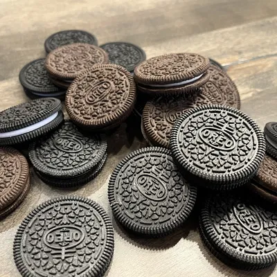 Bánh Oreo Thực Tế (Tỷ Lệ 1:1)
