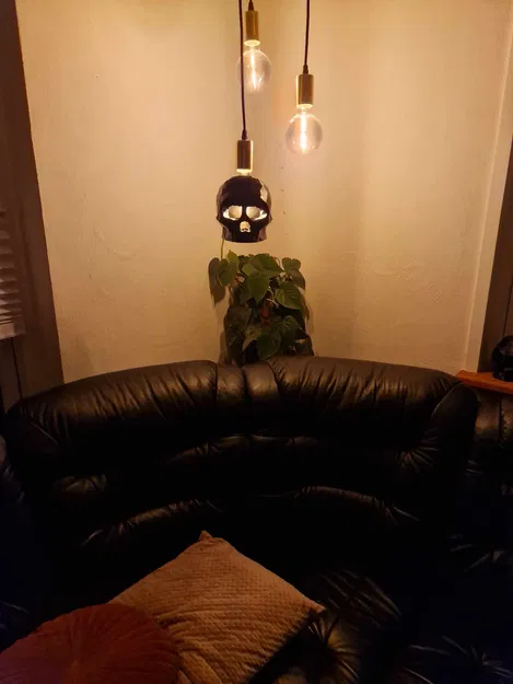 Màn hình đèn đầu lâu low poly - Image 1