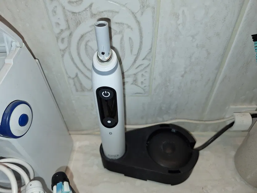 Giá Đỡ Cho Bàn Chải Đánh Răng OralB iO - Image 2