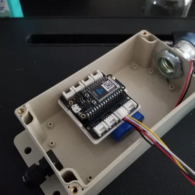 Đế gắn Grove Shield FeatherWing cho Particle có pin LiPo