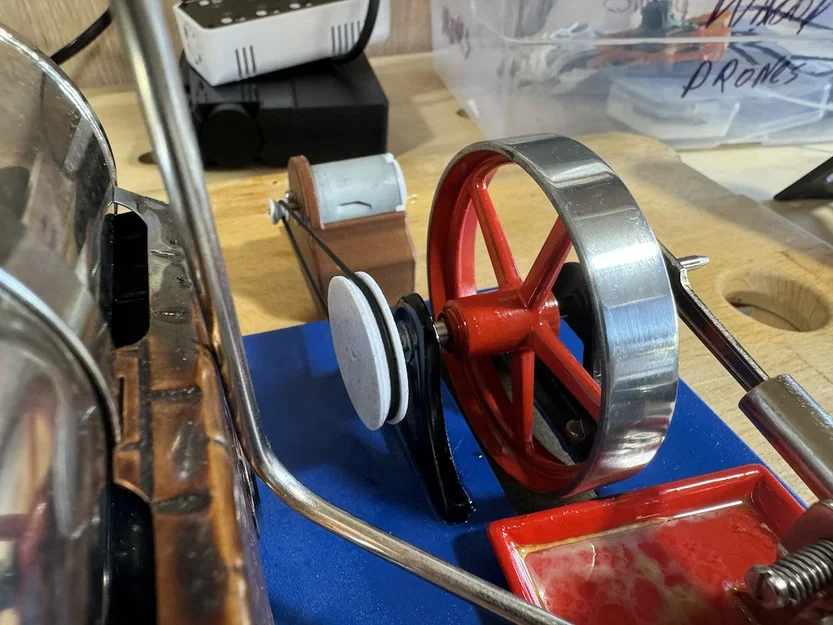 Máy phát điện cho động cơ hơi nước Wilesco D6 - Image 1