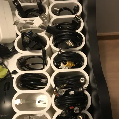 GIÁ ĐỠ CÁP TỔ CHỨC IKEA ALEX