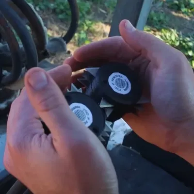 Tay Cầm Gai Máy Đào Bobcat 337