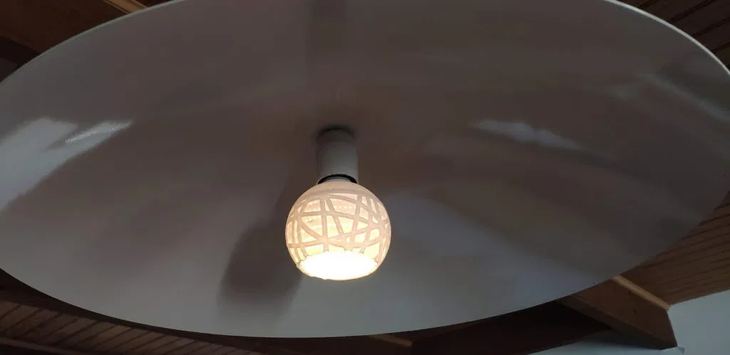 Chui Đèn Hình Cầu Philips Hue - Image 2