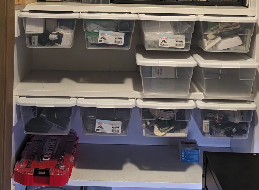 Ray gắn hộp lưu trữ Sterilite 6qt - Image 1