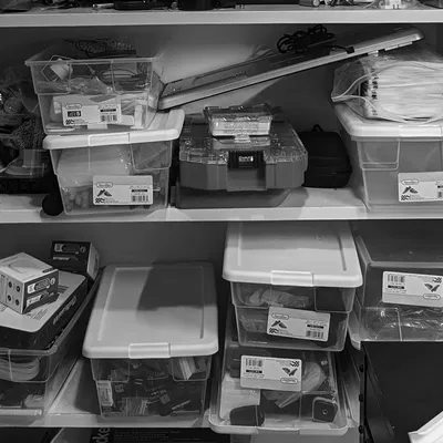 Ray gắn hộp lưu trữ Sterilite 6qt