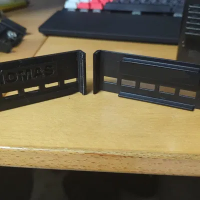 Giá Đỡ Biển Số Xe Không Khung (Thụy Sĩ)