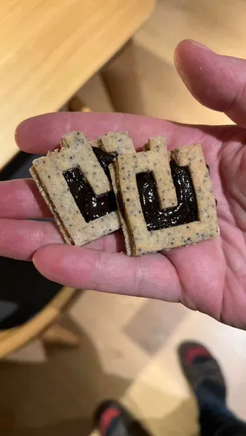 Khuôn Cắt Bánh Quy Logo The.Switch - Image 1