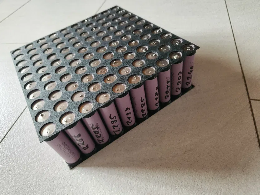 Giá Đỡ Pin 100 Viên 18650 - Image 1