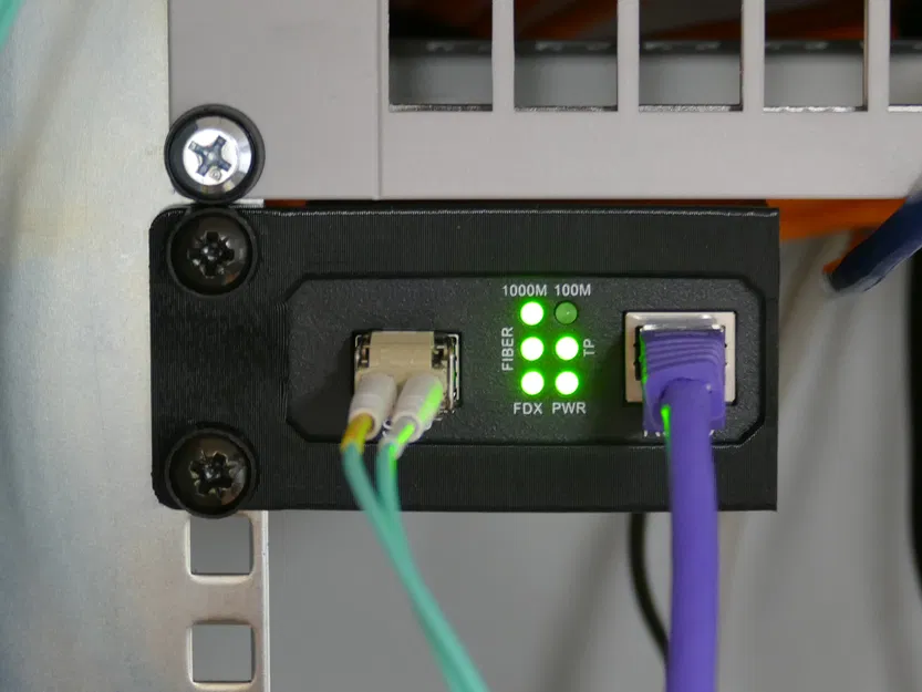 Giá đỡ cho Bộ chuyển đổi Media Ethernet/SFP trong Rack 19" hoặc 10" - Image 4