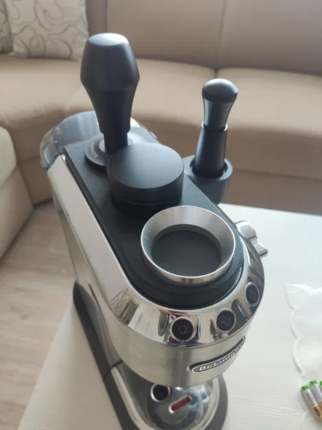DeLonghi EC685 | Giá đỡ phụ kiện - Image 1