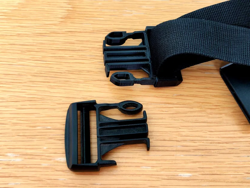 Khóa cài nam nhả hai bên 40mm (Quechua/Decathlon) - Image 1