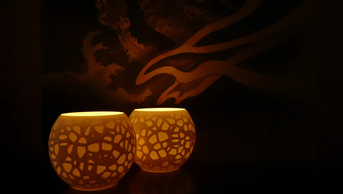 Chân Nến Petrified Shallows (Hoa Văn Voronoi) - Image 1