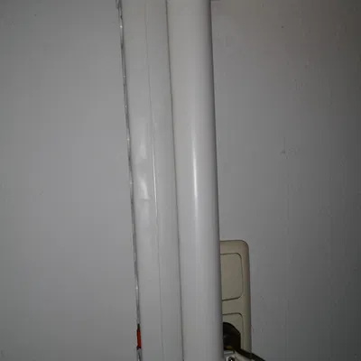 Giá đỡ ổ cắm điện cho chân IKEA