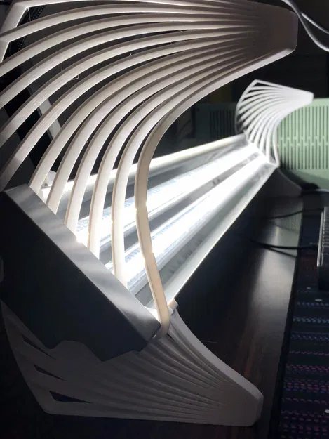 Chân đèn bàn và đèn tường - Image 3