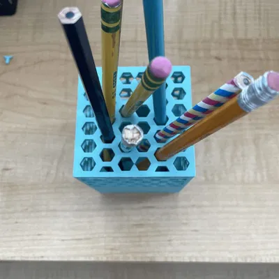 Cốc Đựng Bút Chì Hình Lục Giác