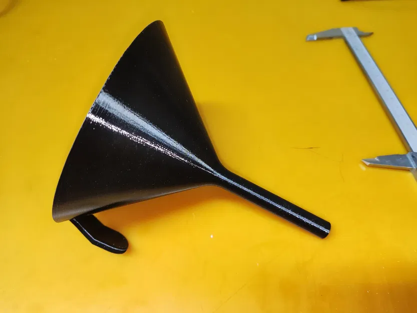 Phễu có đế giữ - Image 1