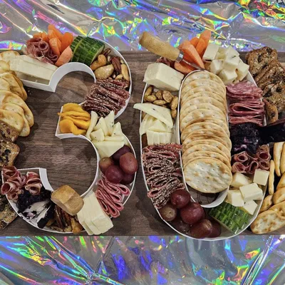 Khay Charcuterie Hình Số Cho Sinh Nhật / Kỷ Niệm