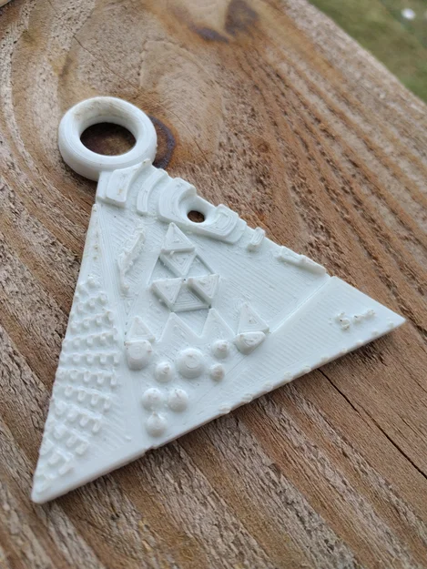 Bùa Hộ Mệnh Thiết Kế (Amulet of Design) - Image 1