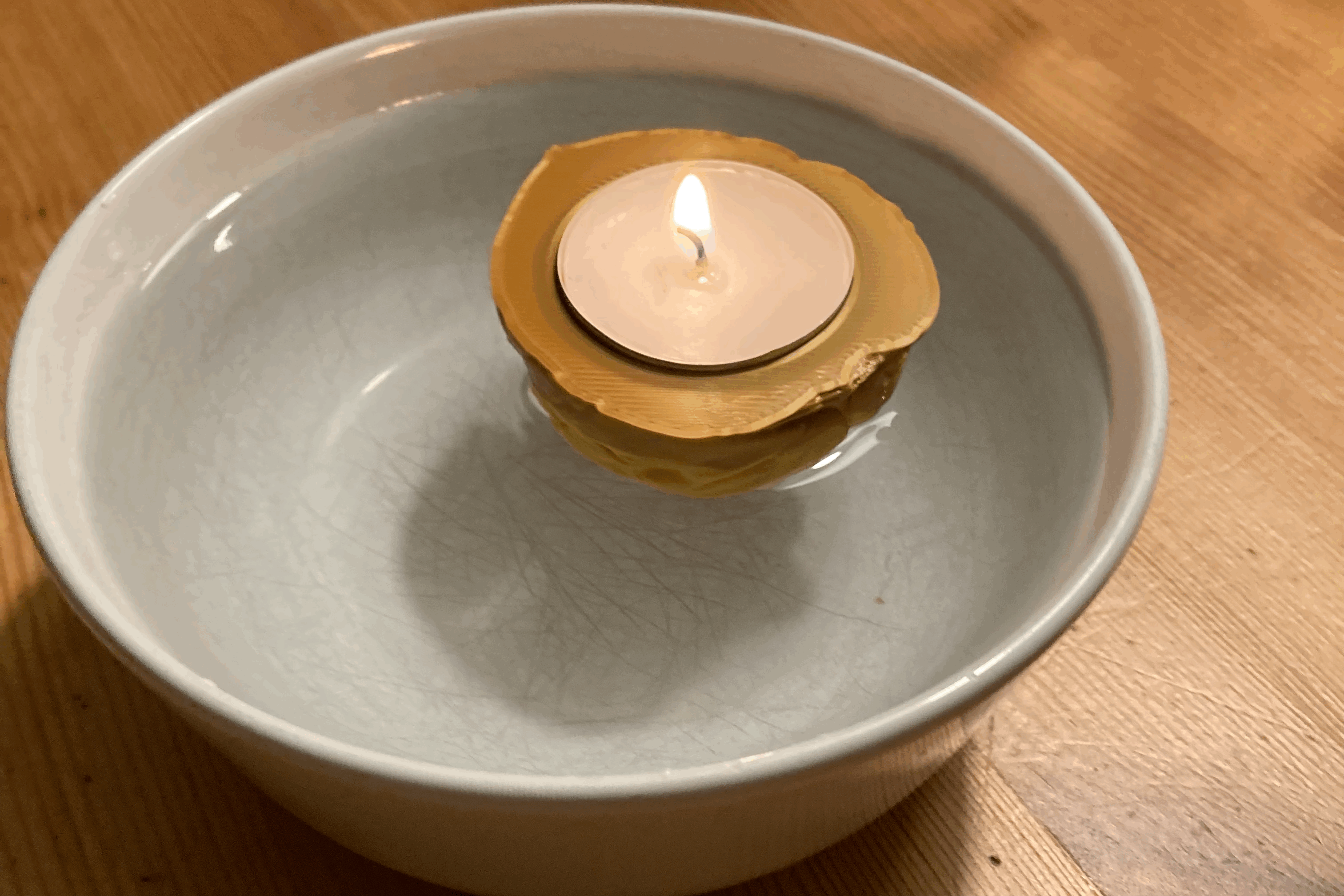 Thuyền Quả Óc Chó Giáng Sinh - Image 1