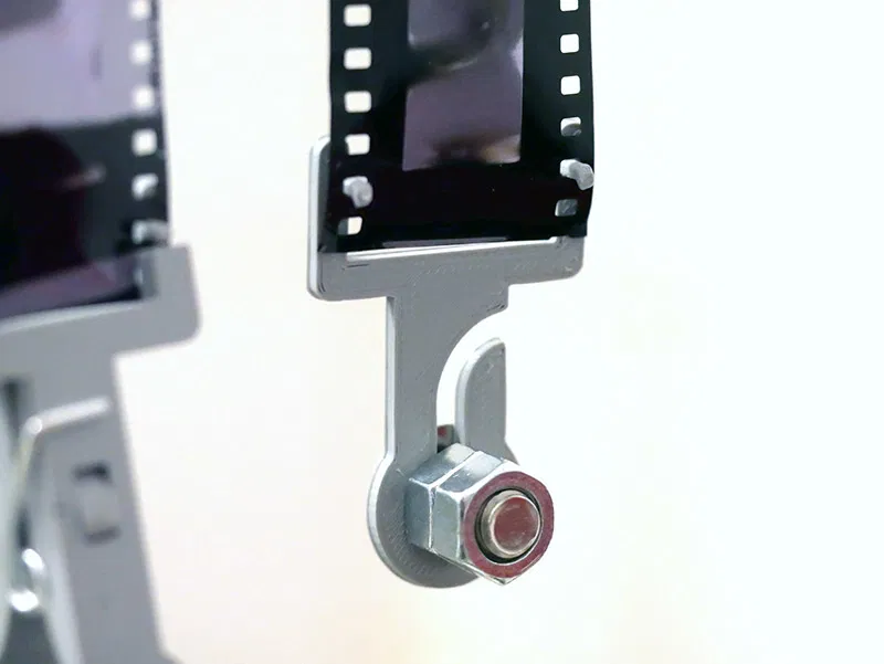 Bộ kẹp phim phiên bản 2 kèm giá treo và gạt phim - Image 4