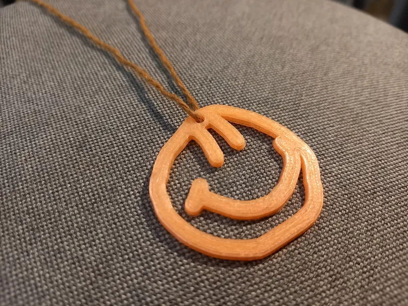 Mặt dây chuyền "Be Happy" :) - Image 1