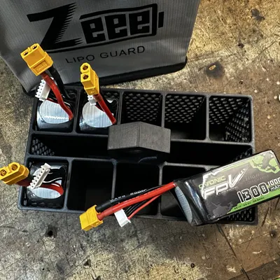 Hộp Sắp Xếp Pin LiPo cho Túi Chống Cháy 6S 1300Mah