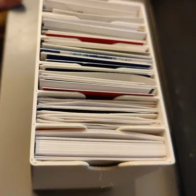 Hộp đựng danh thiếp có ngăn