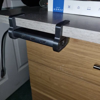 Móc Treo Bàn Cho UGREEN Revodok CM512 USB-C Dock