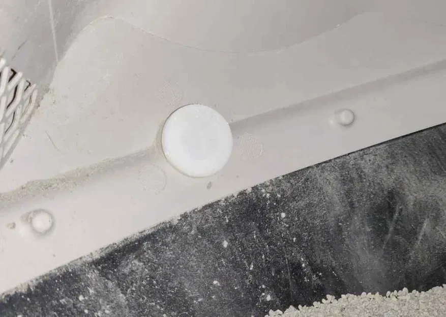 Nắp bịt lỗ Litter Robot 3 - Image 1