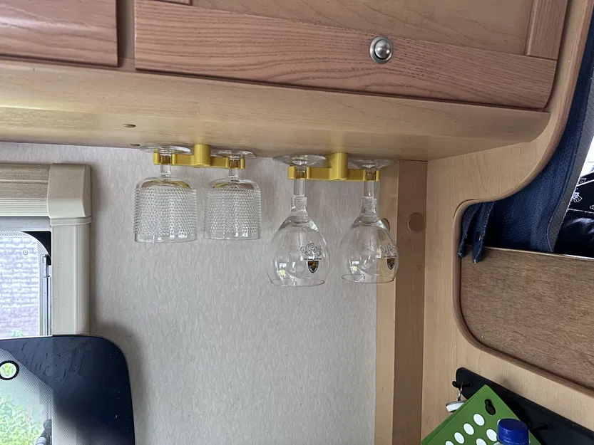 Kẹp đôi để ly cho camper - Image 7