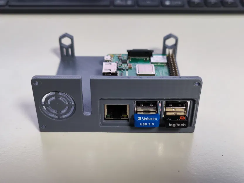 Vỏ Case Máy Tính Để Bàn Retro cho Raspberry Pi (2,3) - Phần Đế - Image 3