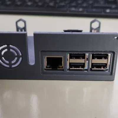 Vỏ Case Máy Tính Để Bàn Retro cho Raspberry Pi (2,3) - Phần Đế