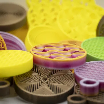 Khuyên tai/Đồ trang trí có ruột dễ mở