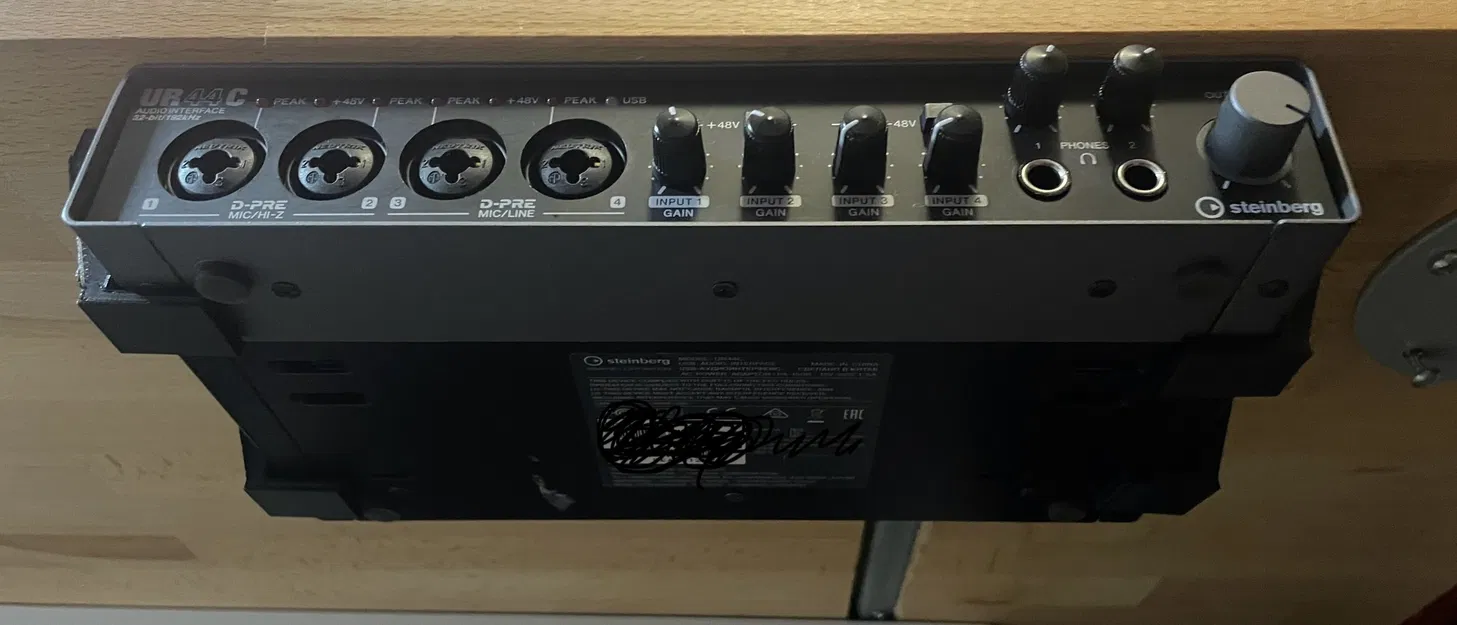 Đế Gắn Bàn Cho Steinberg UR - Image 1