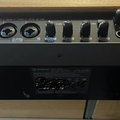 Đế Gắn Bàn Cho Steinberg UR