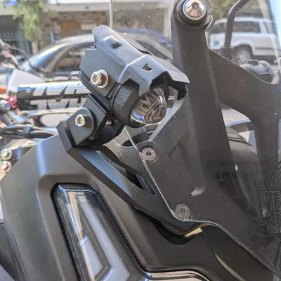 Đế đèn sương mù cho xe máy (VOGE 300 Rally)