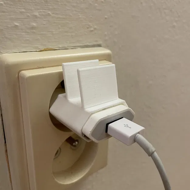 Koudelinek Iphone cestovní držák na nabíječku | Iphone travel wall holder for charger DEMO - Image 2