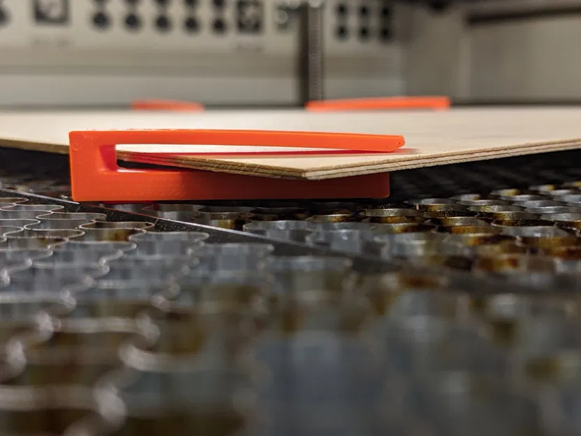 Kẹp Chặn Tổ Ong Cho Máy Laser - Image 6