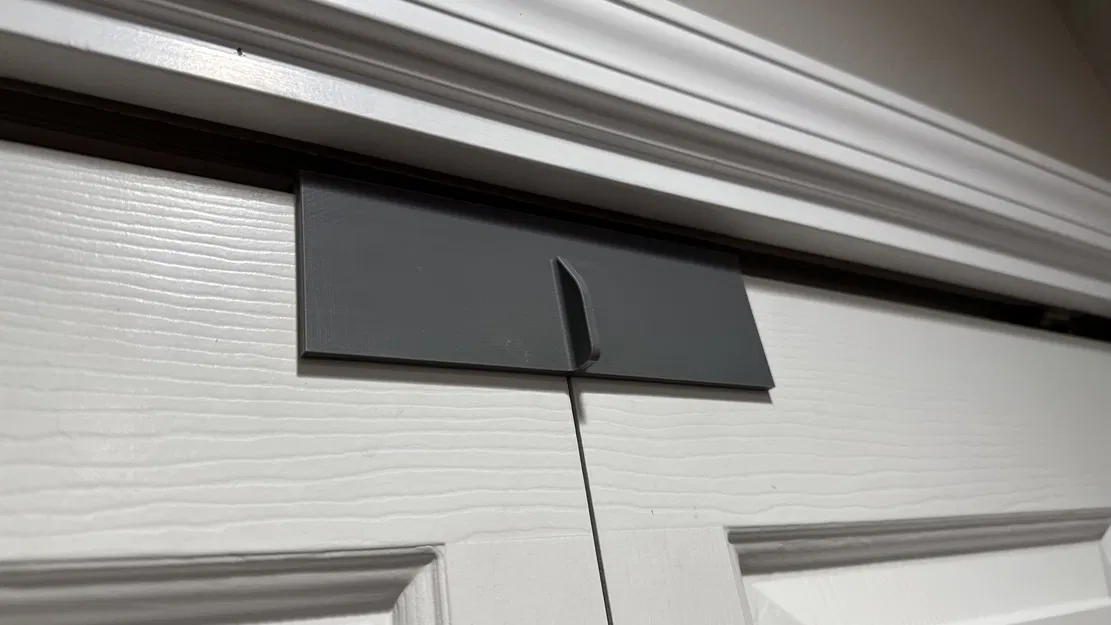 Khóa An Toàn Cửa Lùa Hai Cánh Cho Trẻ Em - Image 1