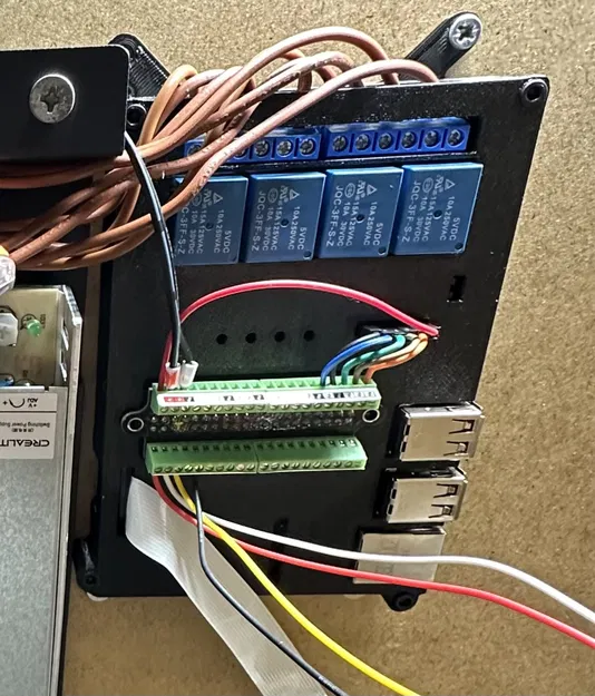 Vỏ Case Raspberry Pi 3 B/B+ và Relay 4 Kênh - Image 1