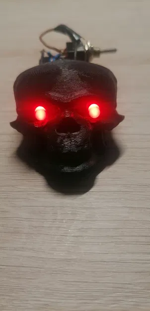 Đầu Lâu Có Đèn LED - Phiên Bản Halloween - Image 1