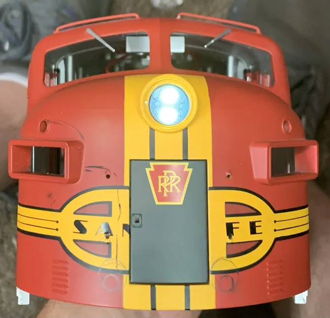 Đèn Pha F Unit Twin Seal Beam USA Trains - Image 1