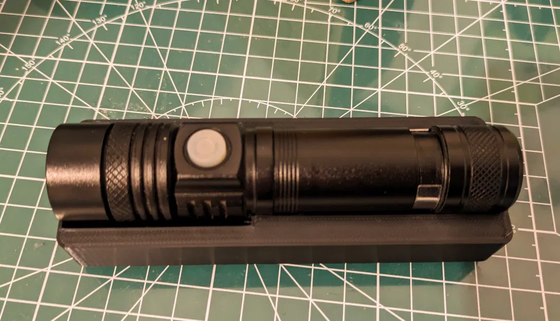 GF Giá Đỡ Đèn Pin Ngang Gridfinity Thông Dụng - Image 1