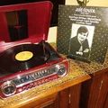 Giá Đỡ Bìa Đĩa Than Tối Giản Khi Đĩa Đang Phát - Thumbnail 1