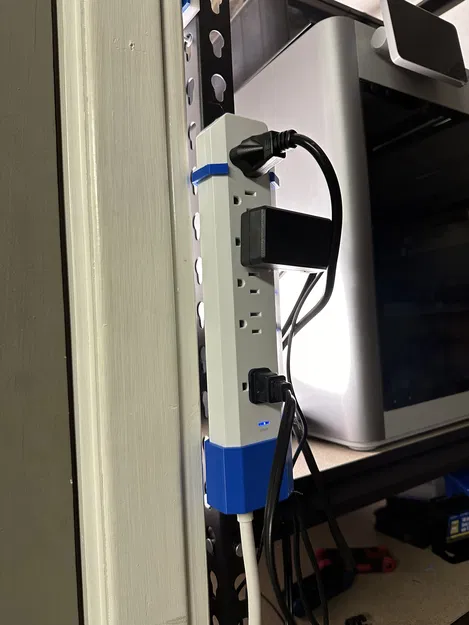 Giá đỡ thanh nguồn Geeni cho kệ có khe hình giọt nước - Image 1